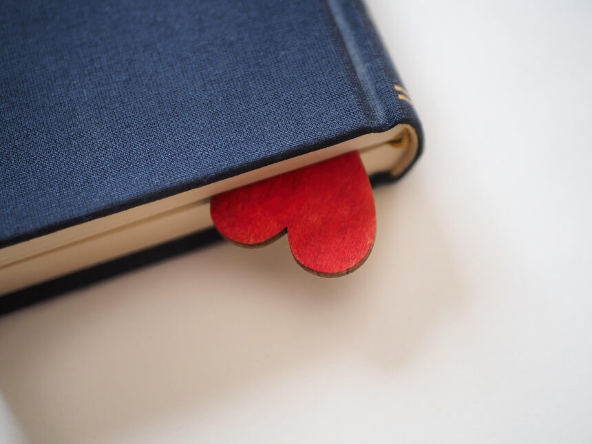 Romantic Ways to Say Have a Good Day Over Text